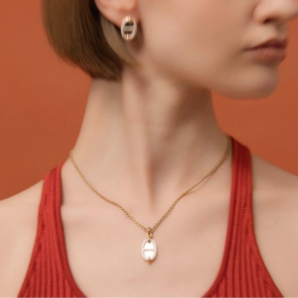 Hermès necklace - Mini Maillon pendant, small model in crème color - Picture 2 of 9